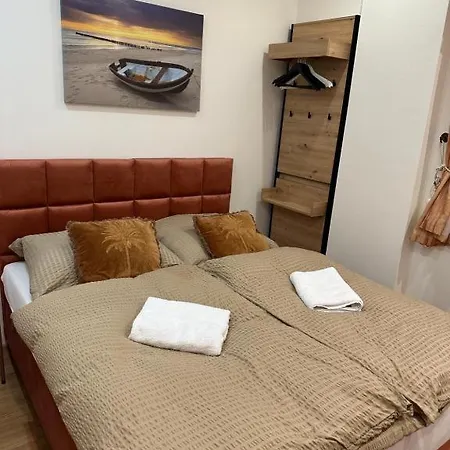 Sunny House One Apartamento