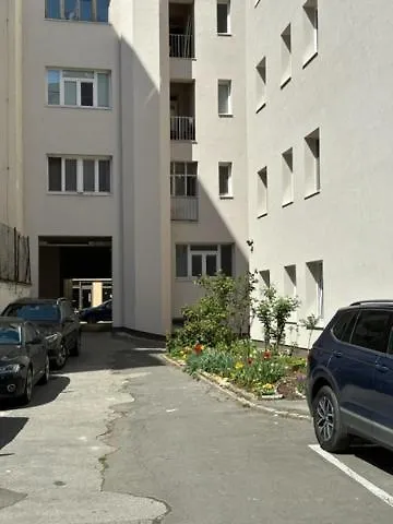 Sunny House One Apartament Bratislava