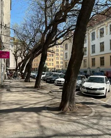 Lägenhet Sunny House One Bratislava