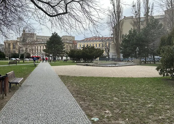 Apartman Sunny House One *